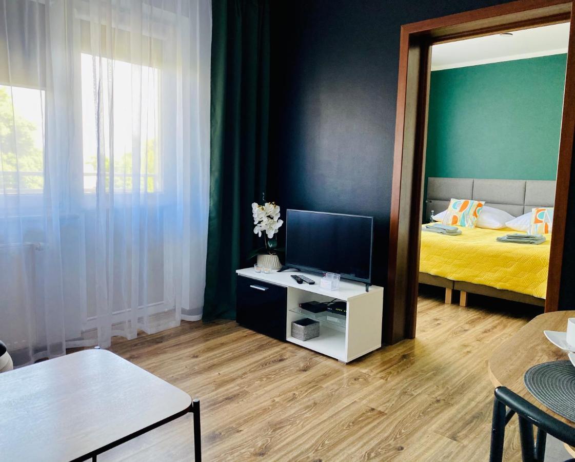 Apartamenty Teatralne Gorzow Wielkopolski Luaran gambar