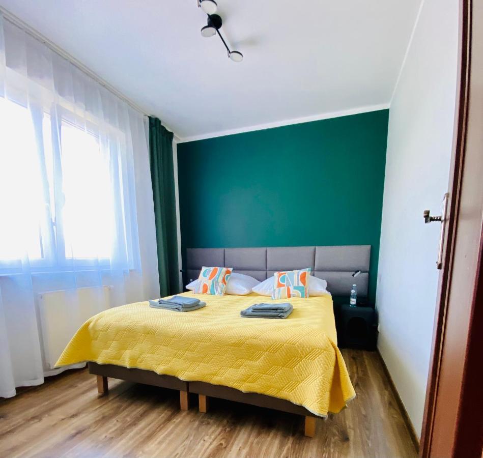 Apartamenty Teatralne Gorzow Wielkopolski Luaran gambar